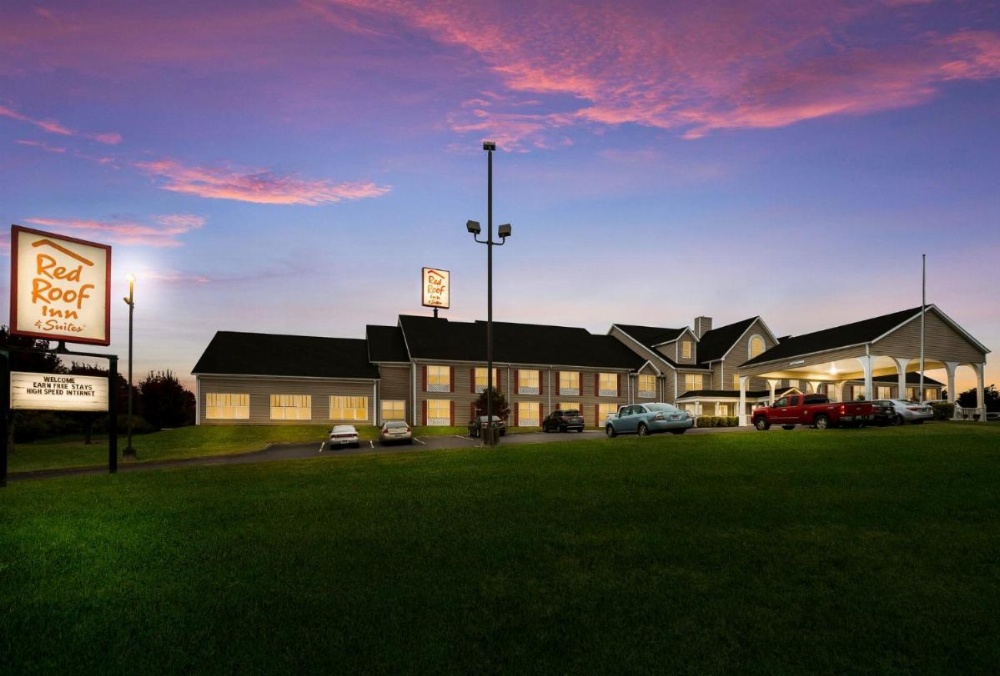 Red Roof Inn & Suites Knoxville East Image 27